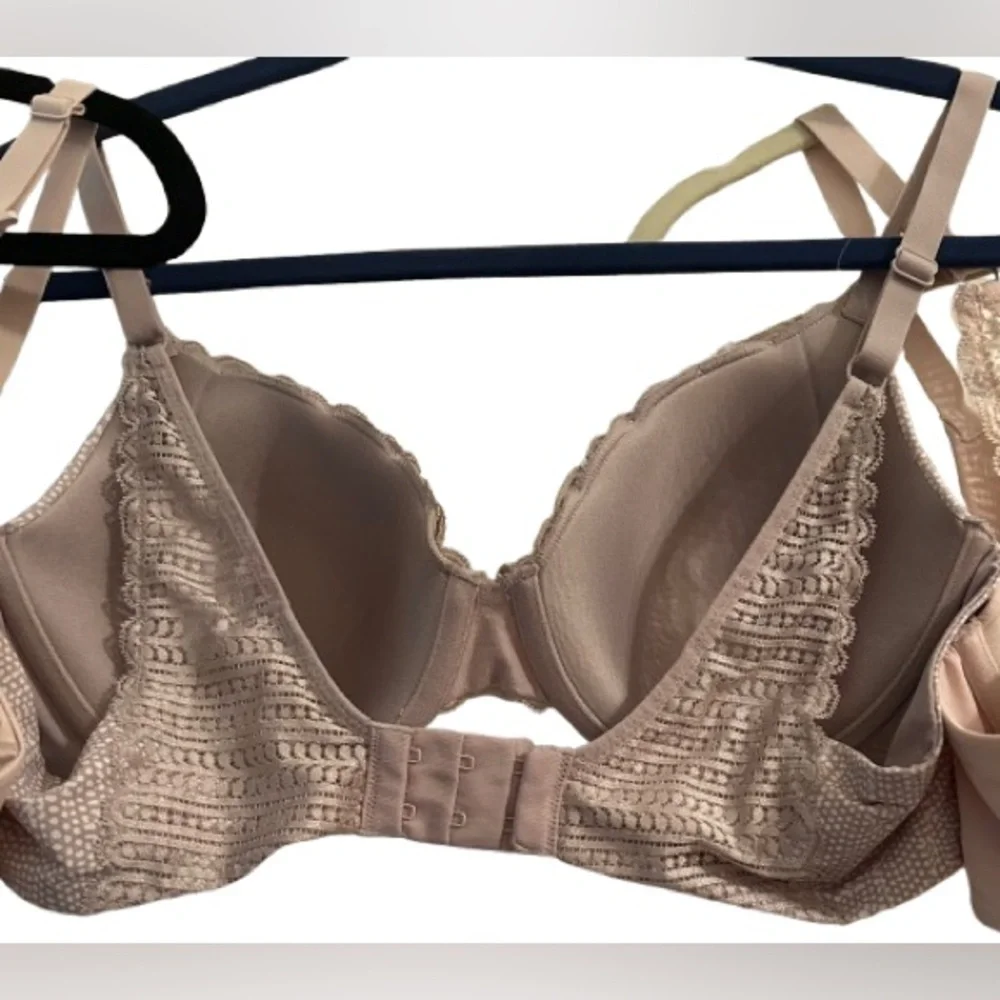 Bundle!  FOUR Maiden  Bras. gently worn underwire. Lightly padded 36C.